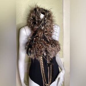 Caron Miller Santa Barbra faux fur collar